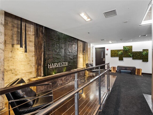 Building Photo - 618 N Washington Ave