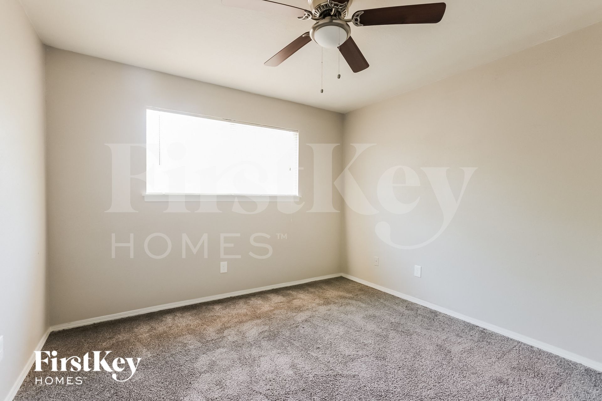 Building Photo - 3303 Sycamore Springs Dr