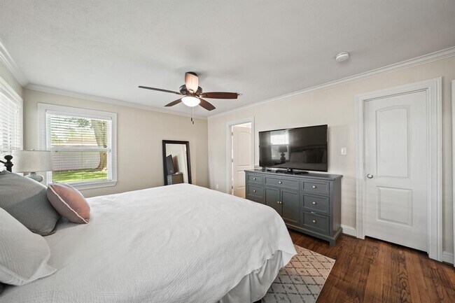 Building Photo - 5427 Stillbrooke Dr