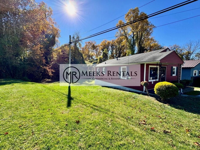 Building Photo - 1987 McVeigh Ave