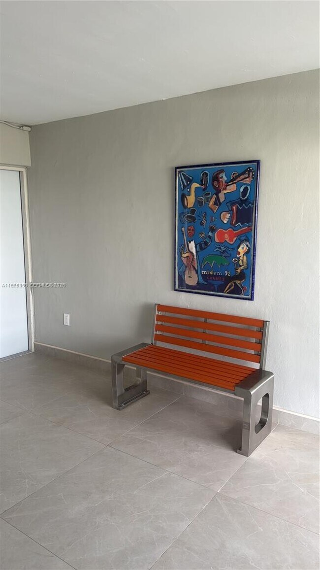 Building Photo - 1780 NE 191st St