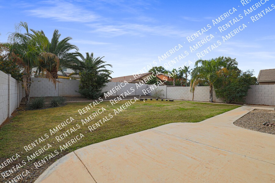 Building Photo - 3461 E Phelps St