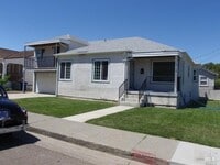 Building Photo - 148 N 3rd St