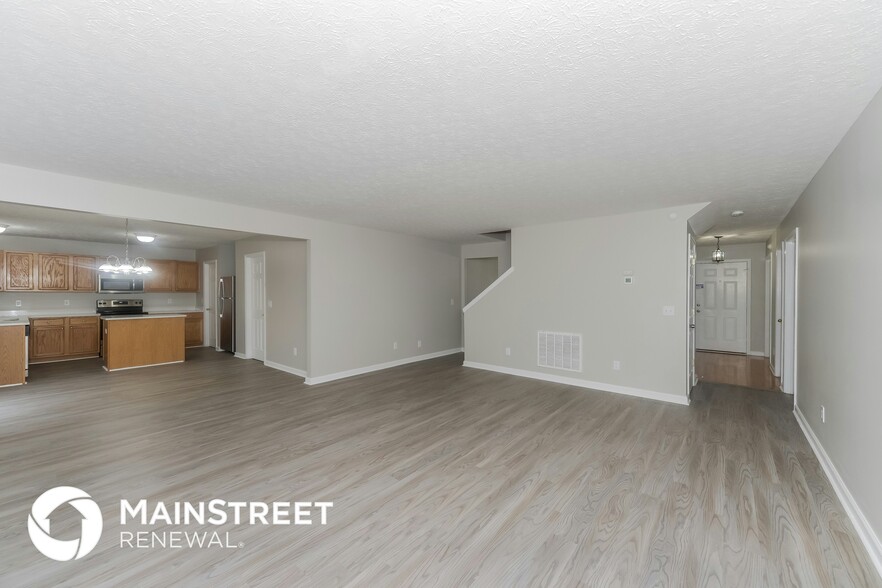 Building Photo - 204 Vintage Cir