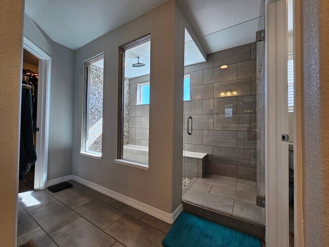 Building Photo - Beautiful 5-bedroom, 5-bathroom home in the desirable Banning Lewis Ranch community!