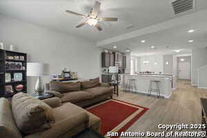 Building Photo - 5806 Larkspur Dr