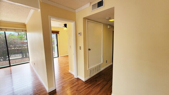Building Photo - 3155 Ramon Rd