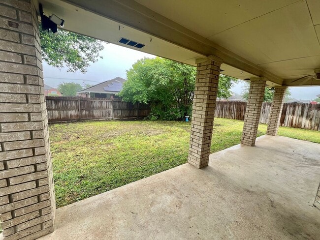 Building Photo - AVAILABLE NOW; APPLY AT OUR WEBSITE TODAY!!