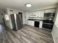 Building Photo - 4 bedroom townhouse Dundalk