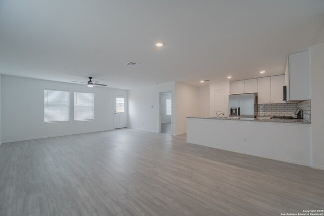 Building Photo - 2737 Green Finch