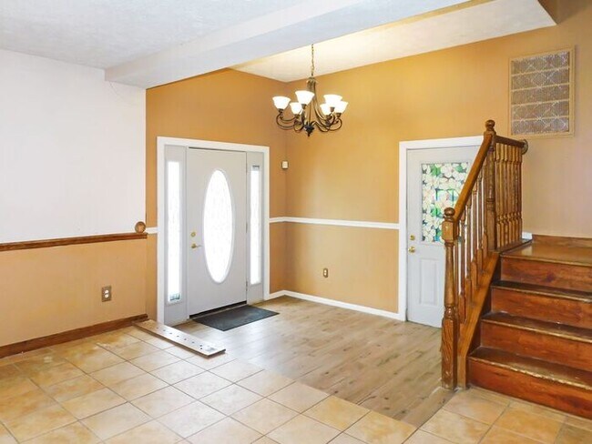 Building Photo - 217 Pawnee Ln