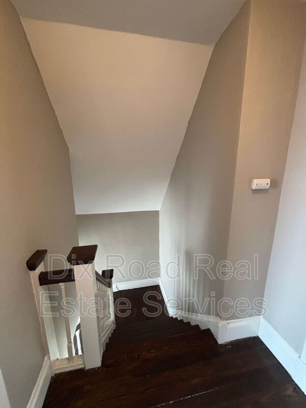 Building Photo - 5310 Carthage Ave