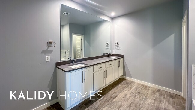 Building Photo - 206 Olde Ml Ct