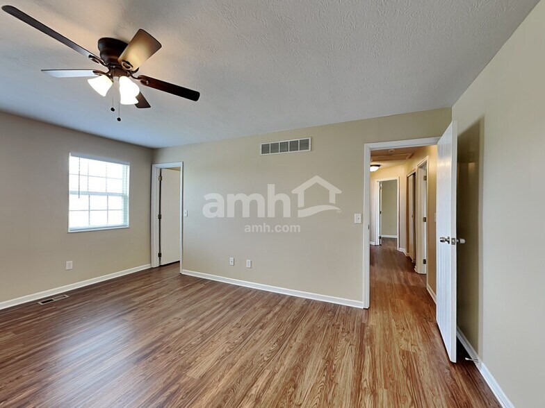 Building Photo - 6488 Jayfield Dr