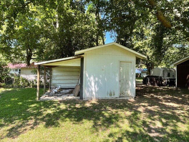 Building Photo - 118 Hollingsworth Dr