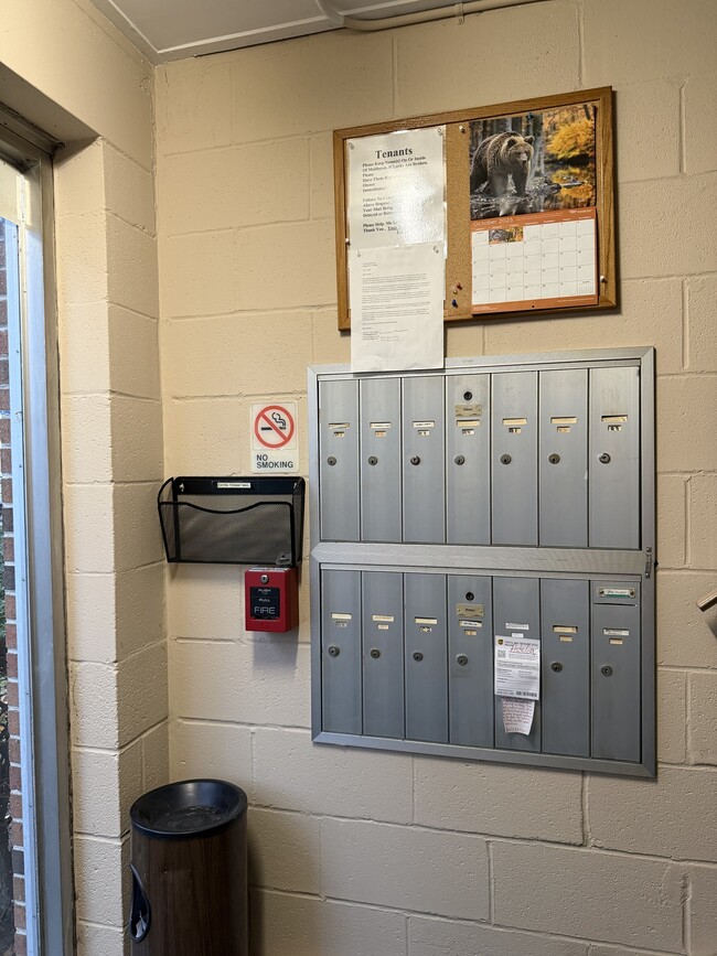 Building Photo - 105 Cleveland Ave