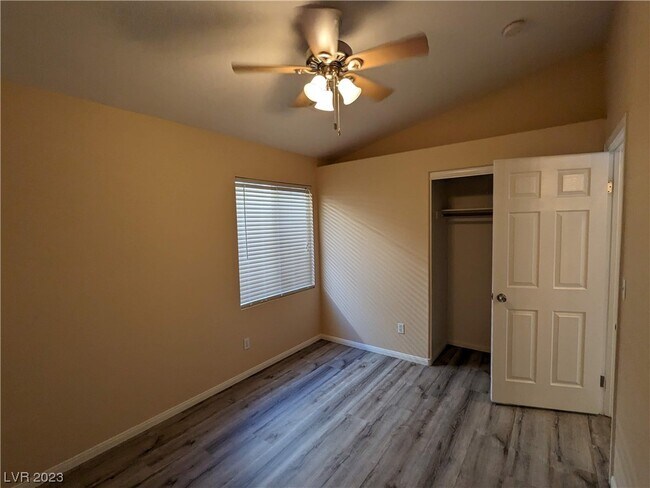 Building Photo - 10500 White Heath Ct