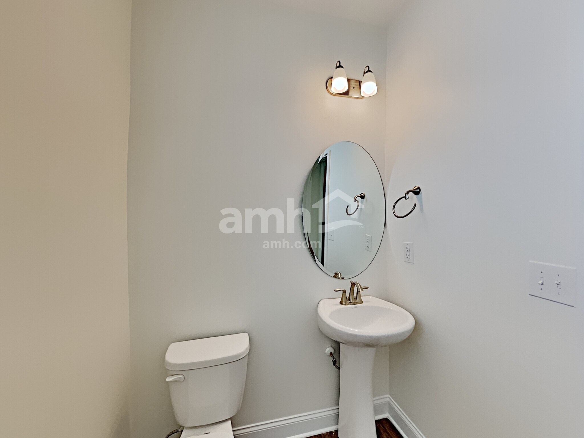 Building Photo - 209 Stowe Rd