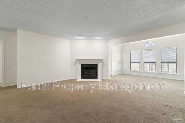 Building Photo - 7171 N 9th Ave