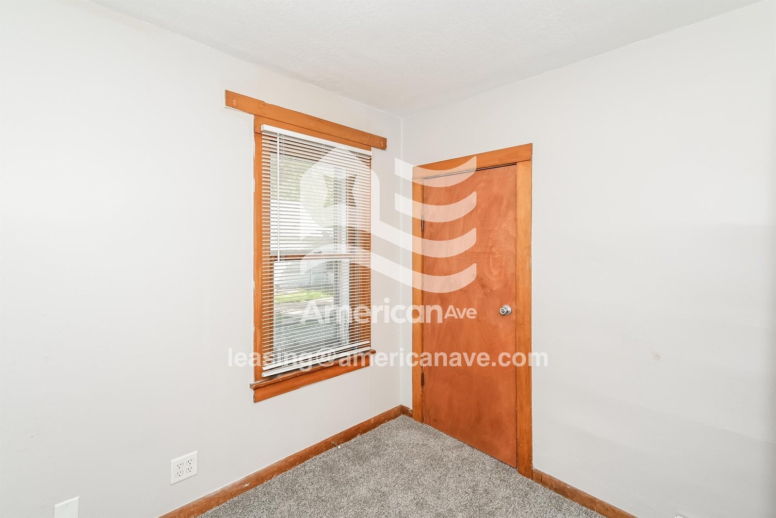 Building Photo - 546 19th Ave