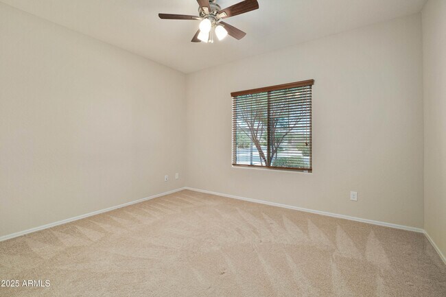 Building Photo - 17555 W Hedgehog Pl