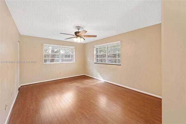 Building Photo - 5263 SW 121st Ave