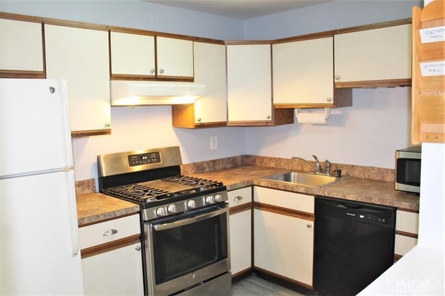 Building Photo - 1003 Woodhaven Dr