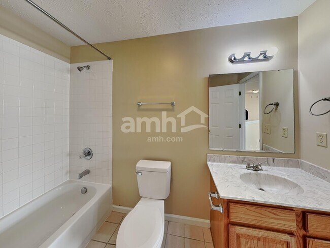 Building Photo - 529 Austrian Way