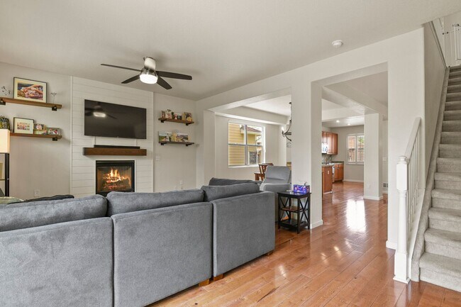 Building Photo - Wolf Ranch Rental in Academy D20 School Di...