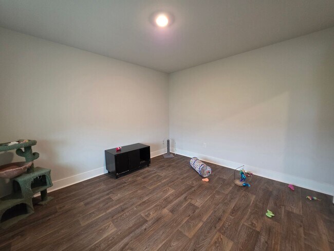 Building Photo - 1219 Inner Banks Ln