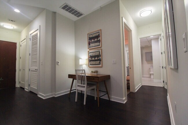 Building Photo - 1111 Rusk St