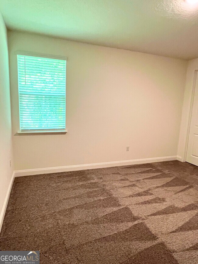 Building Photo - 111 Breakwater Lp