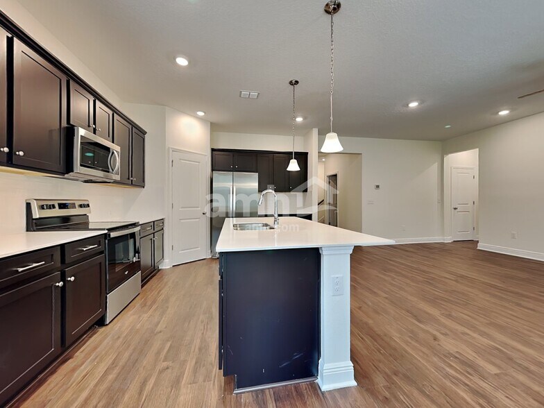 Building Photo - 6363 Emerald Hls Wy