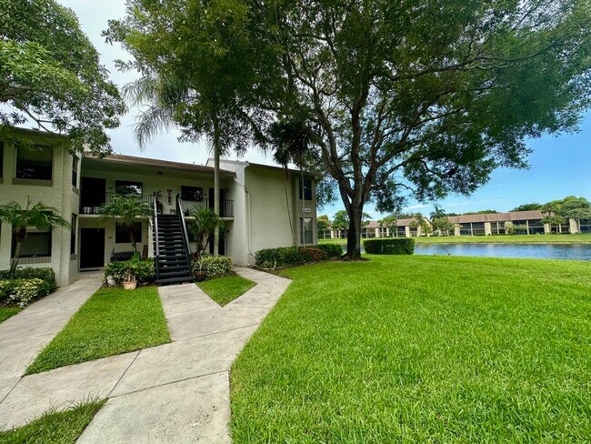 Building Photo - 1244 S Military Trail