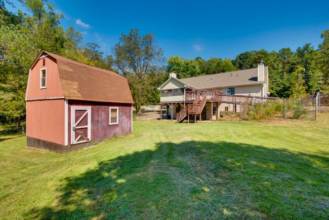 Building Photo - 5700 Miles Rd