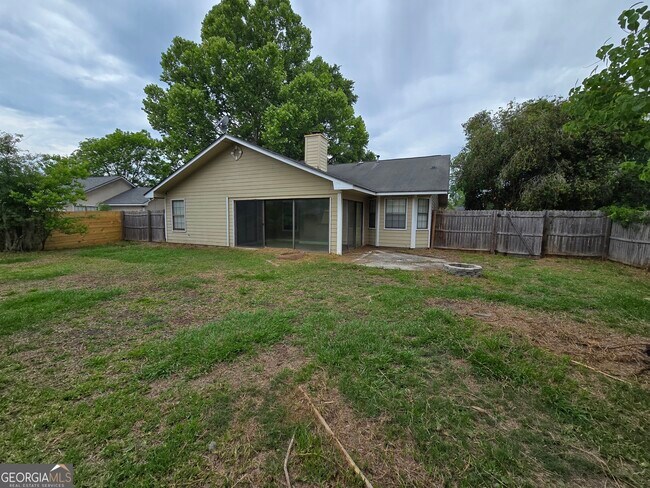 Building Photo - 127 Summerfield Dr