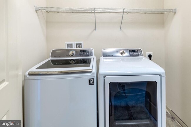 Building Photo - 22559 Clarksburg Rd