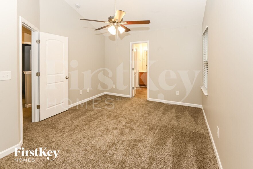 Building Photo - 5727 Natick Dr