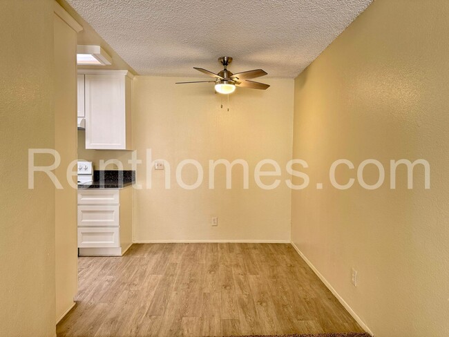 Building Photo - Bay Park, 5725 Linda Vista Road #6- Close ...