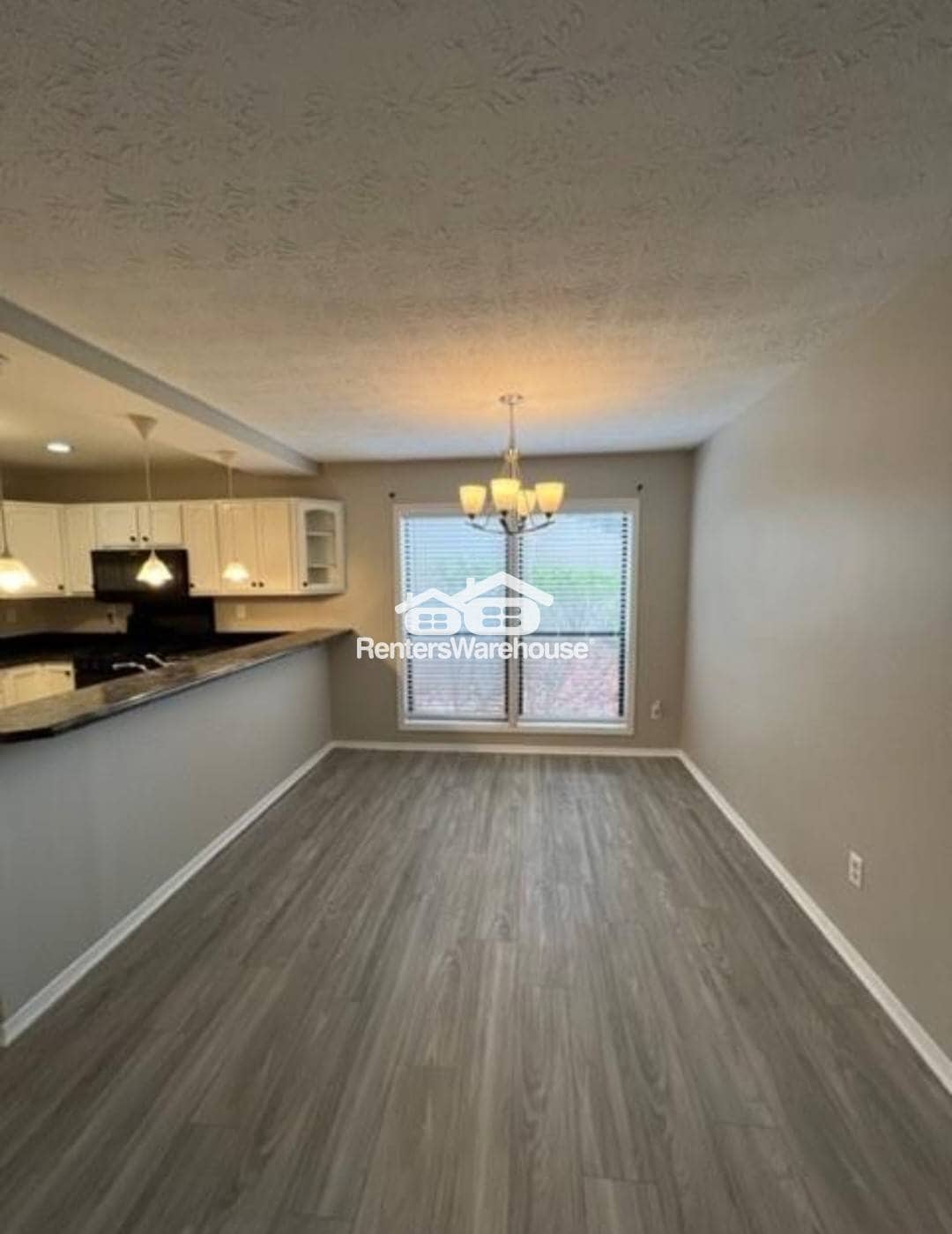 Building Photo - 401 Wynnes Ridge Cir SE