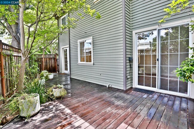 Building Photo - 1079 River Rock Lane