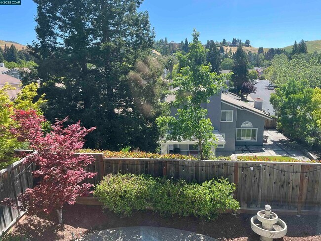 Building Photo - 600 Bourne Ct