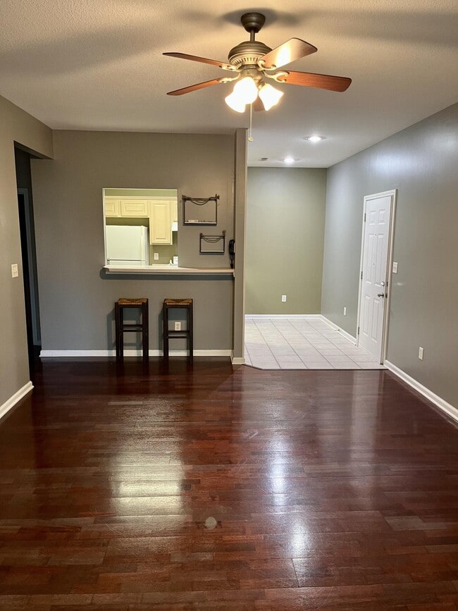 Building Photo - 1115 Kennesaw Ridge Rd