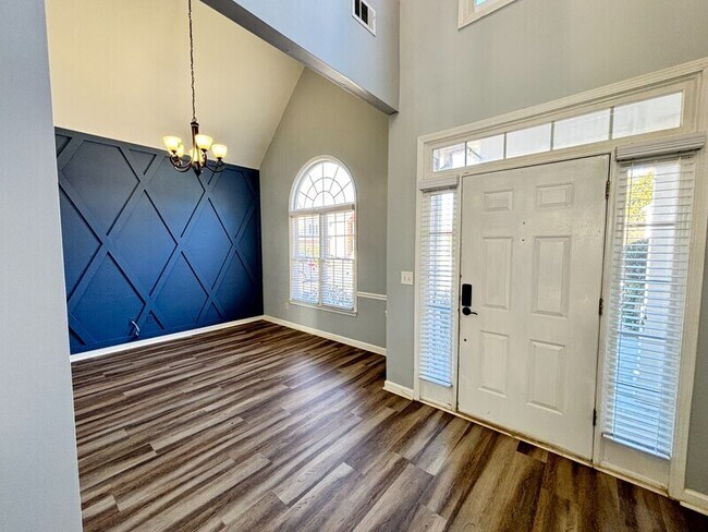 Building Photo - 2514 Camata Way