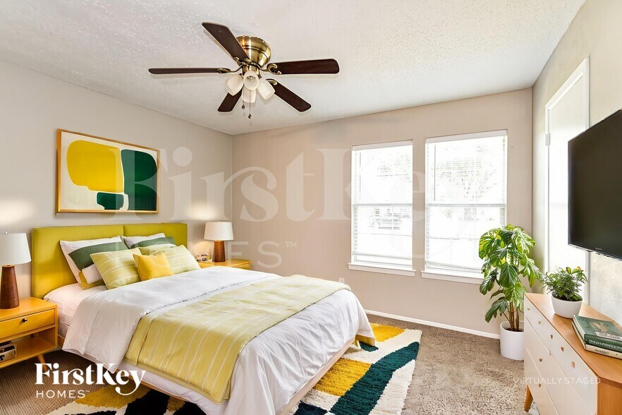 Building Photo - 710 Ravencroft Dr