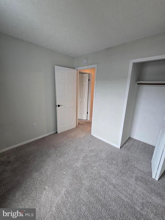 Building Photo - 6113 Tapir Pl