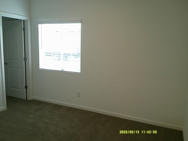 Building Photo - 670 Wisteria Ln