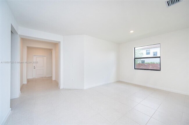 Building Photo - 11856 SW 241 Ter