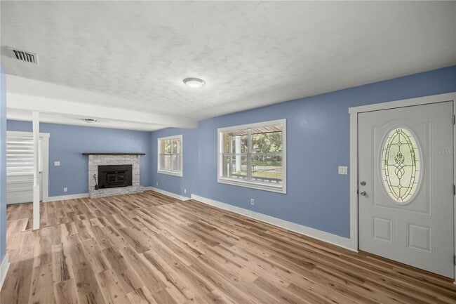 Building Photo - 3708 NE 25th Ave
