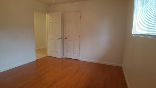 Building Photo - 6217 Almond Ave